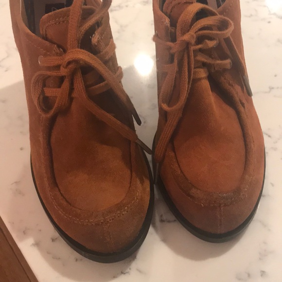 Clarks chukka style heels “cass” - Picture 6 of 6